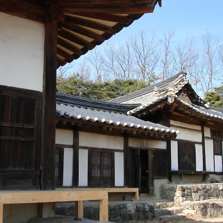 Ahndong Kimjongtaek Yangsodang Andong Extérieur photo