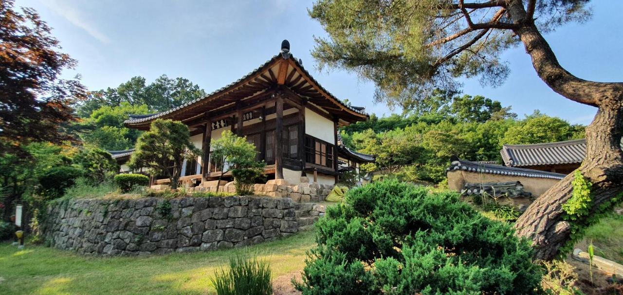 Ahndong Kimjongtaek Yangsodang Andong Extérieur photo