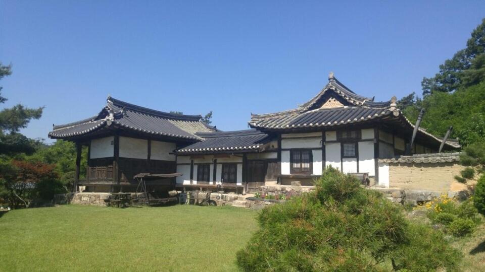 Ahndong Kimjongtaek Yangsodang Andong Extérieur photo
